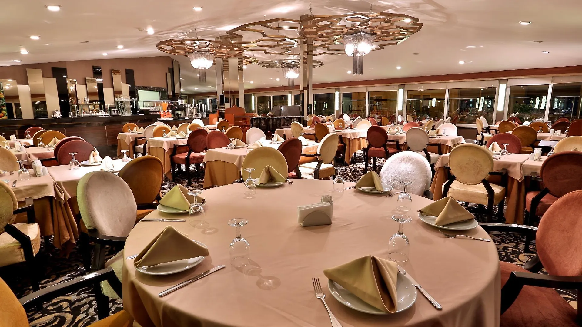 Zurich Hotel Estambul 4*,