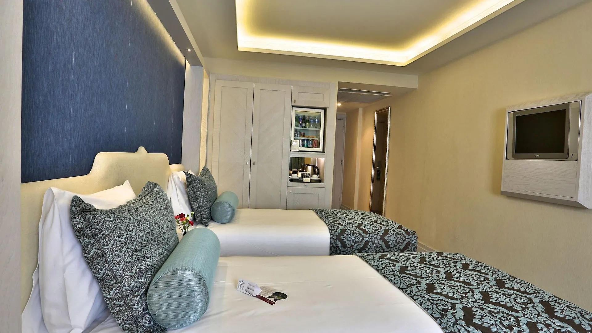 Zurich Hotel Istanbul 4*,